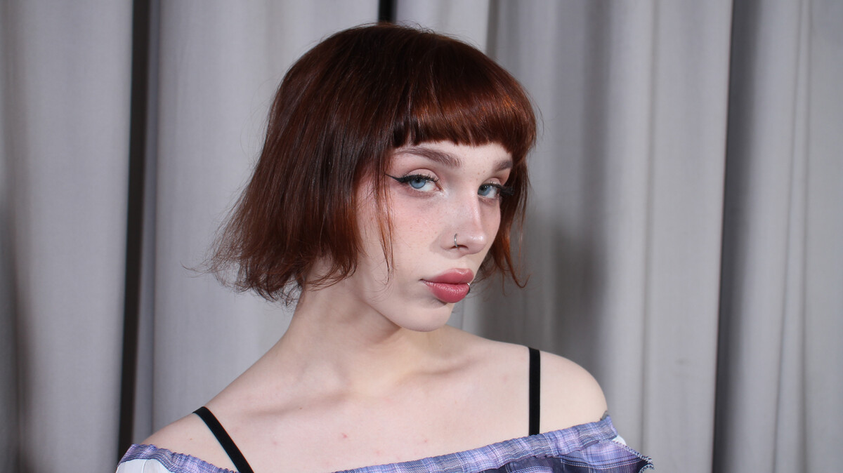 Julia Dos Just Wants to Have Fun