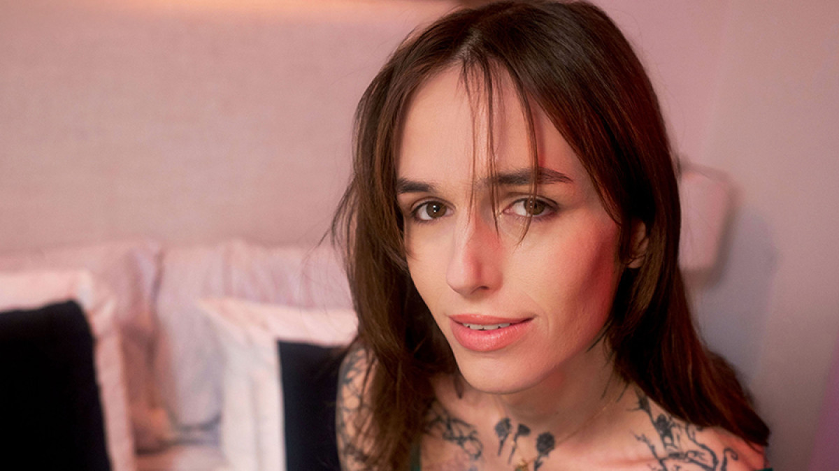 Julie Payne Is Back For Fun